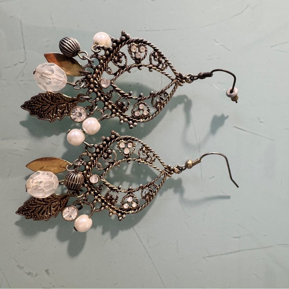 Vintage-Inspired Filigree Dangle Earrings with Pearl and Crystal Accents - White